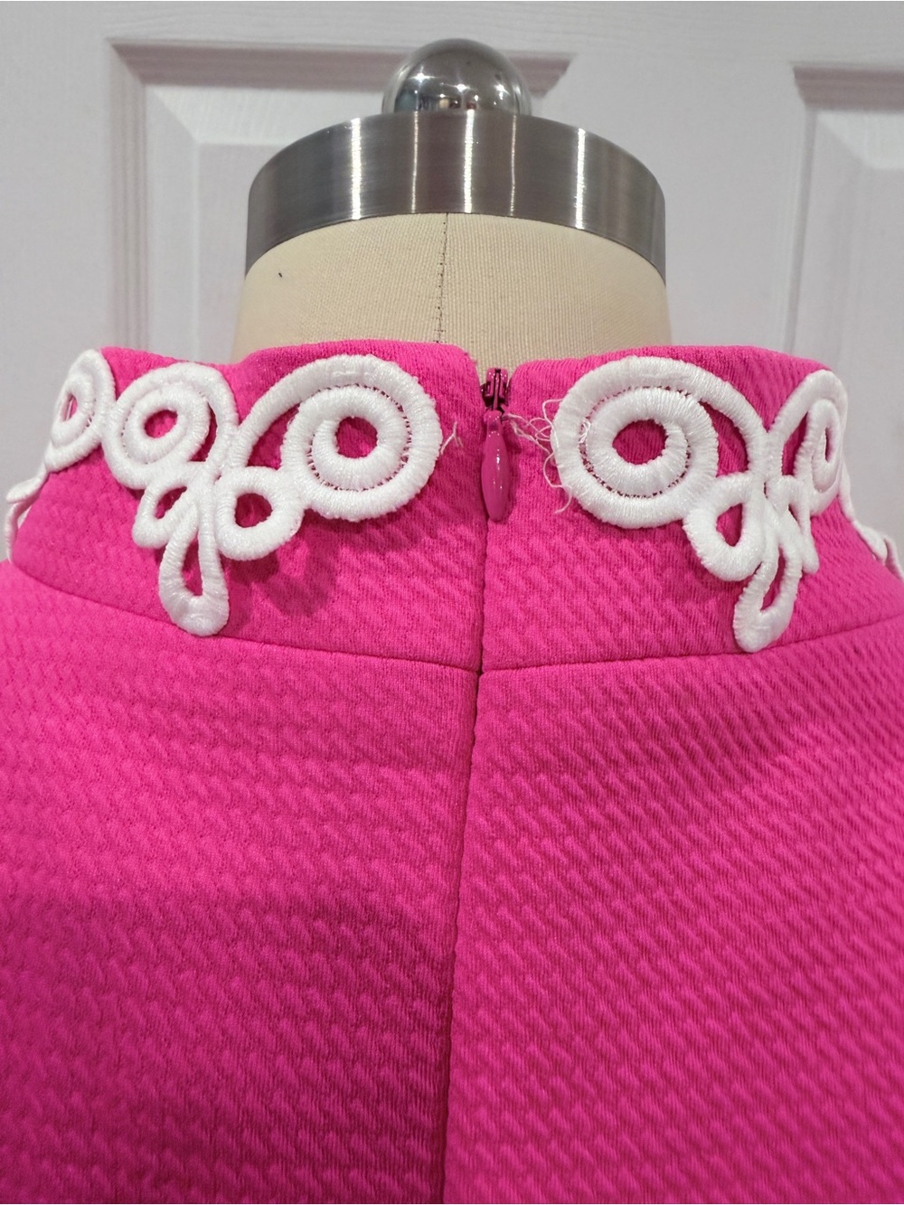 BNWT Vince Camuto Hot Pink Dress with White Trim - Picture 5 of 14
